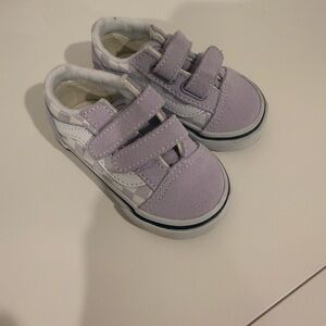 Vans Kids Sneakers in Lavender and White